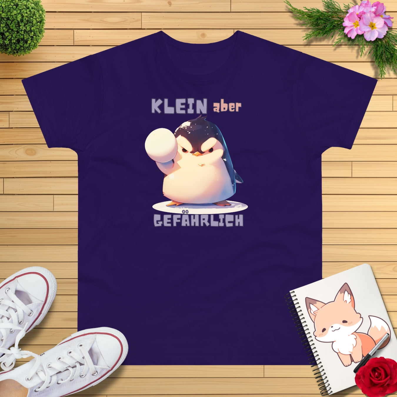witziger Pinguin Schneeball T-Shirt