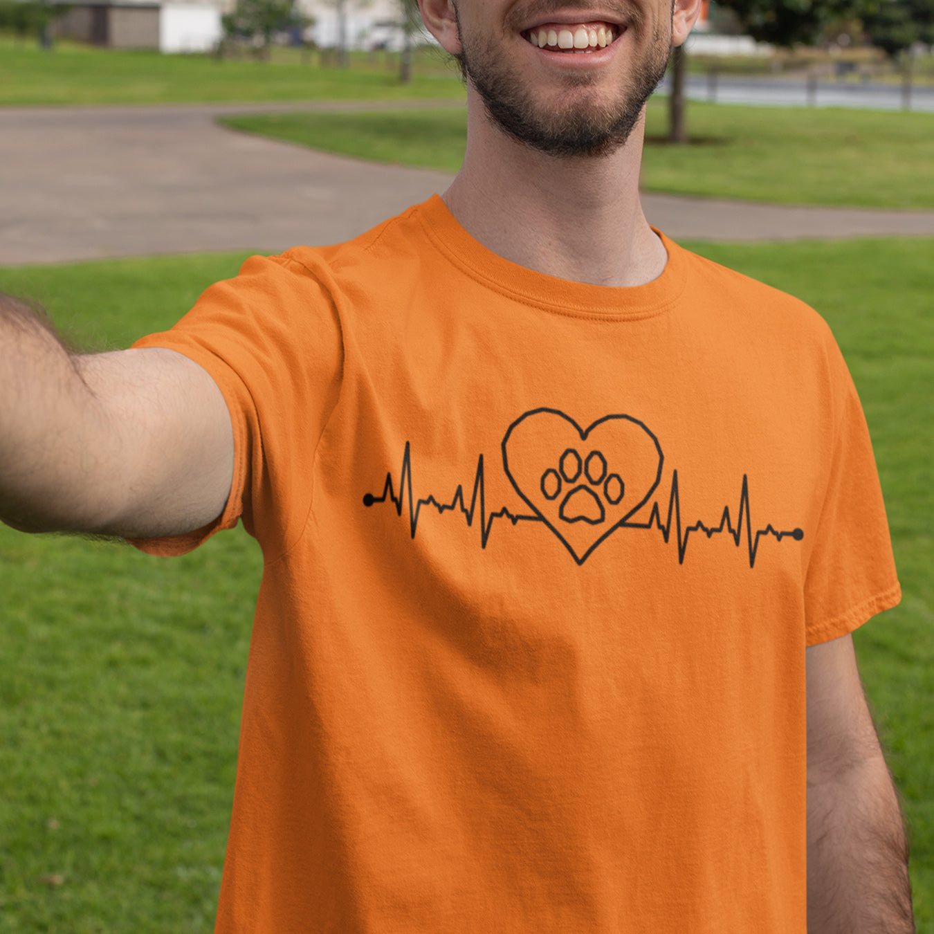 Herzschlag EKG Herz Pfote T-Shirt