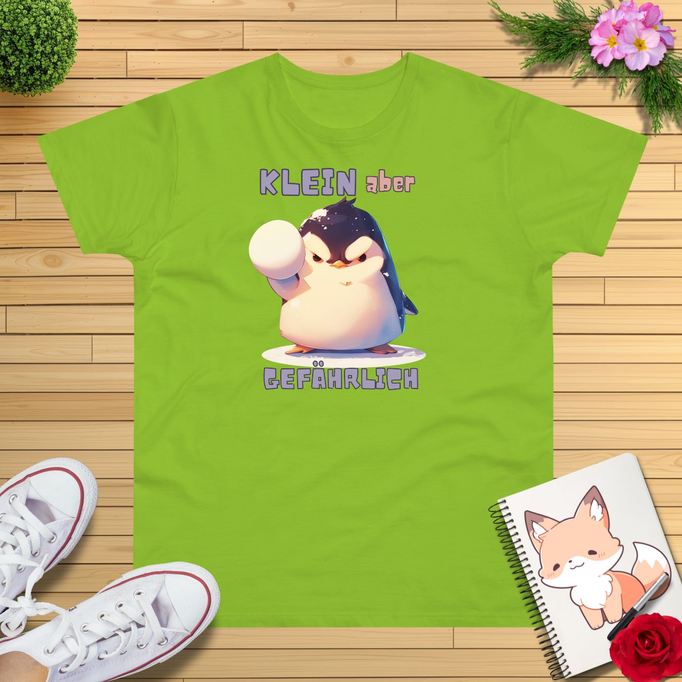 witziger Pinguin Schneeball T-Shirt