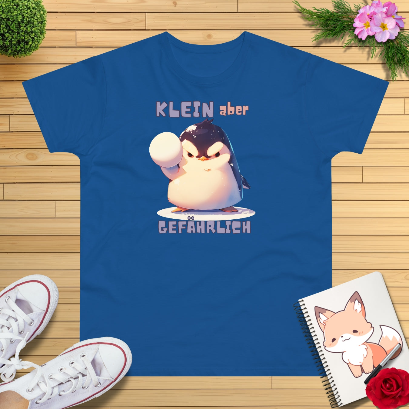 witziger Pinguin Schneeball T-Shirt