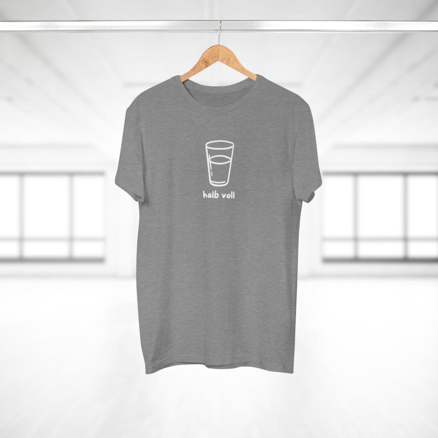 Das Glas ist halb voll T-Shirt