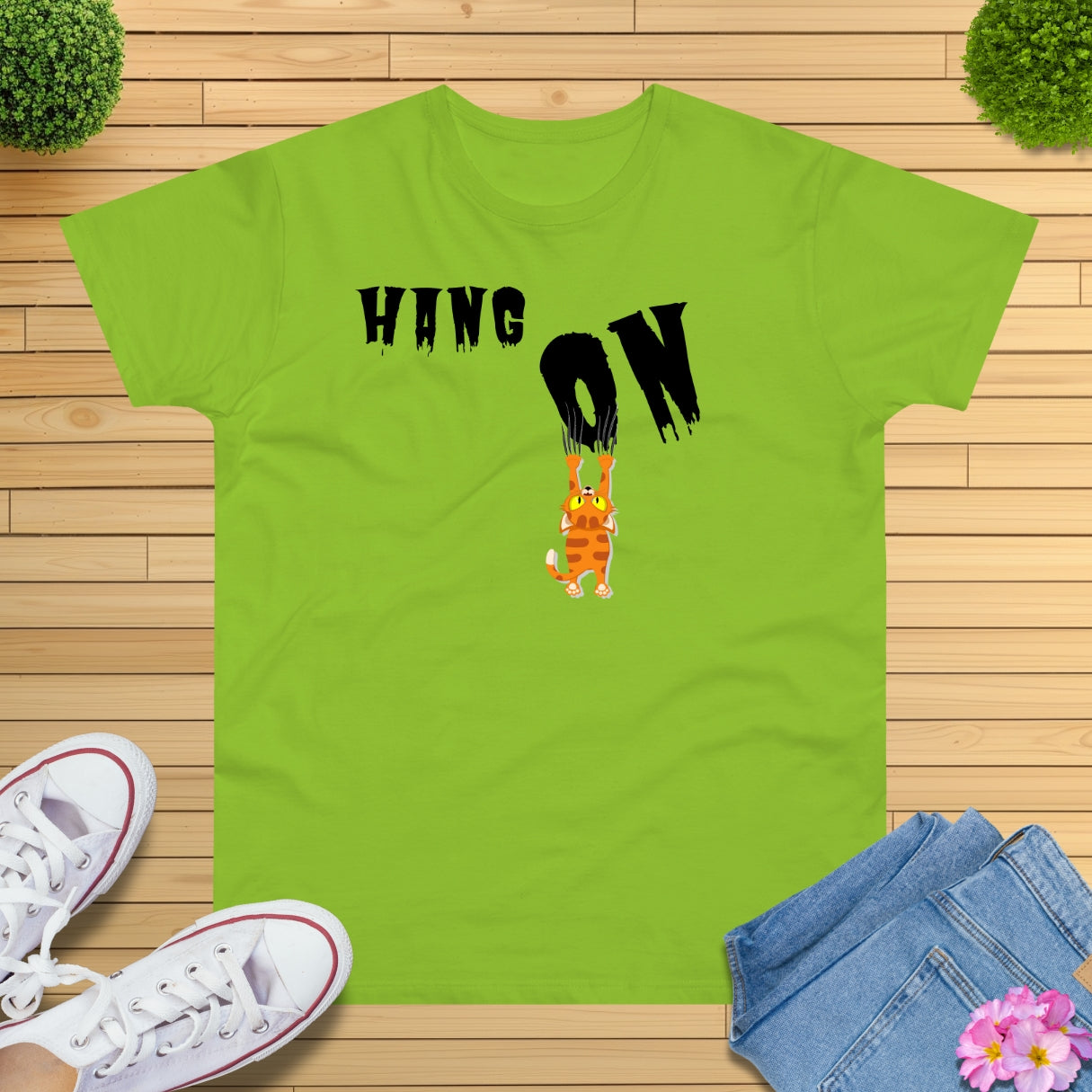 Hang On Katze T-Shirt