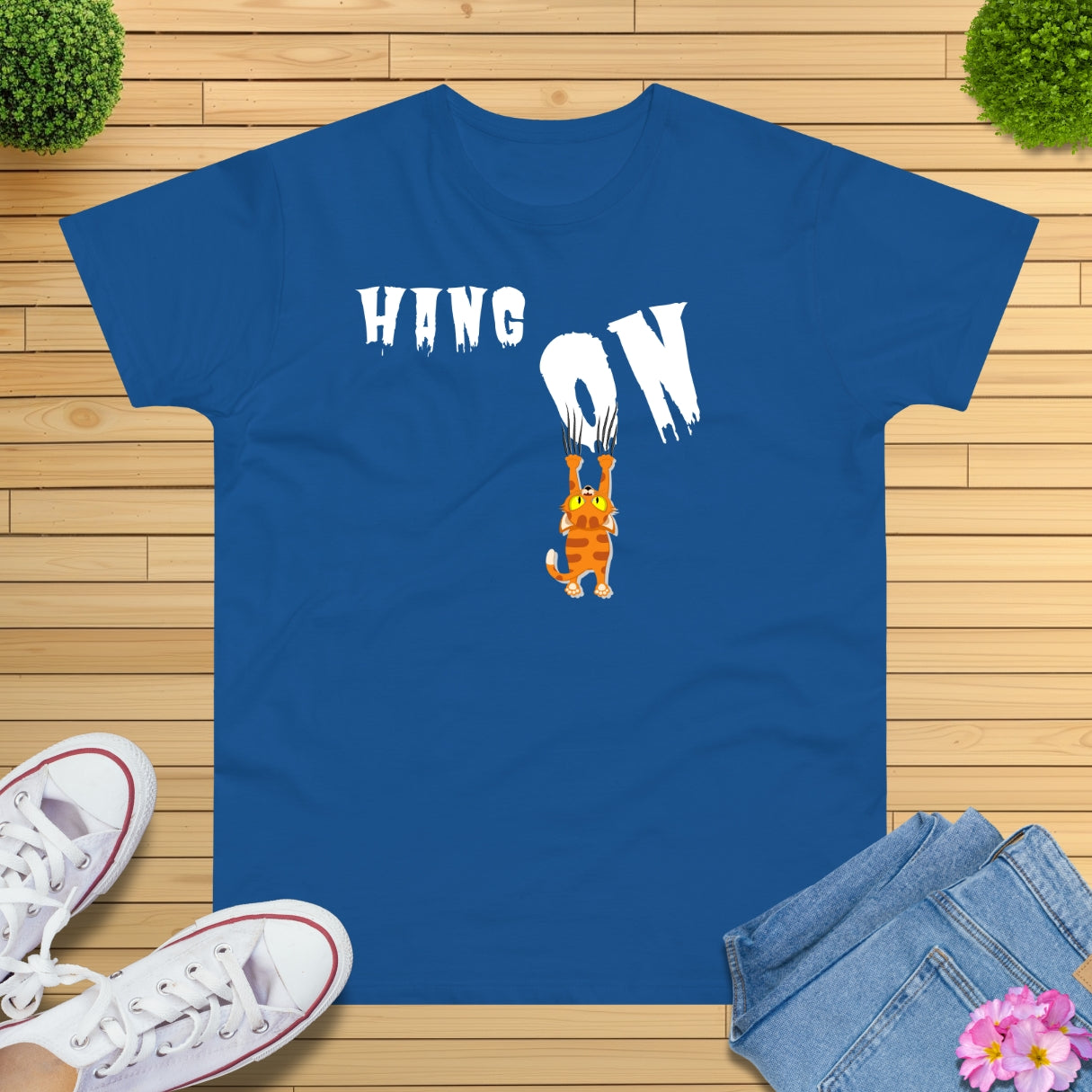 Hang On Katze T-Shirt