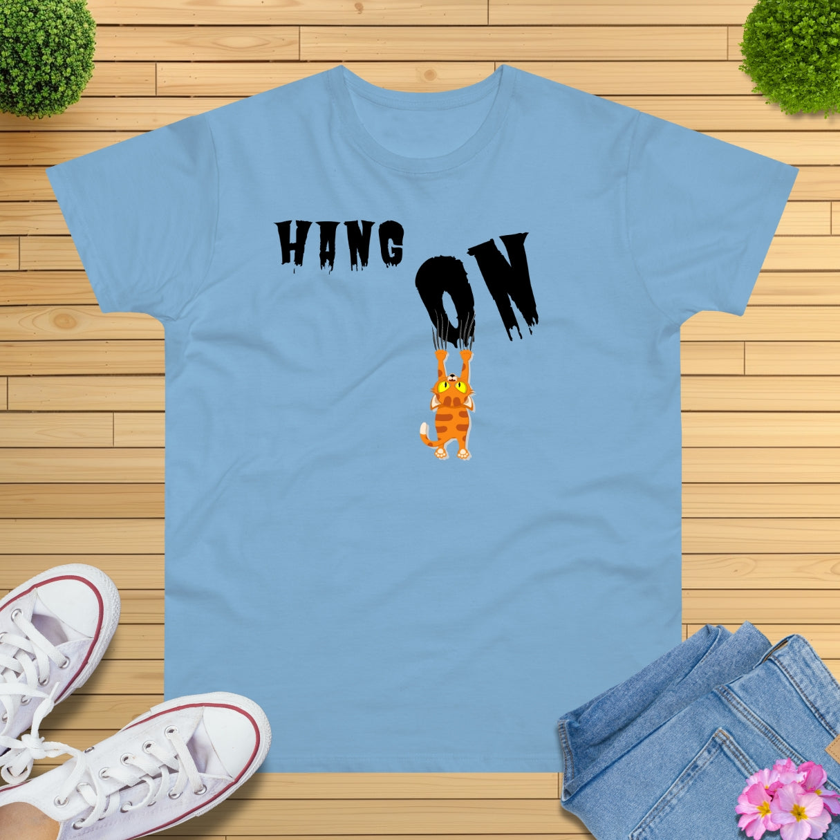 Hang On Katze T-Shirt