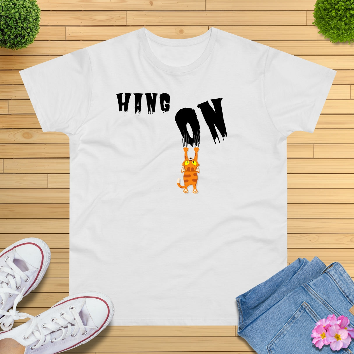 Hang On Katze T-Shirt